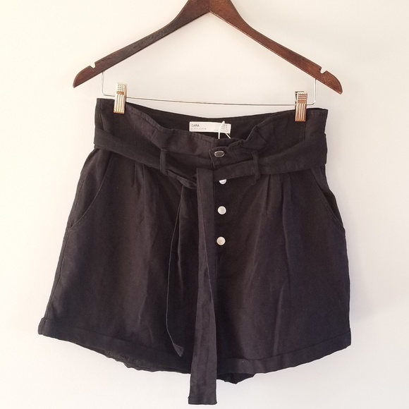Zara Pants - Zara Paperbag High Waisted Shorts sz M